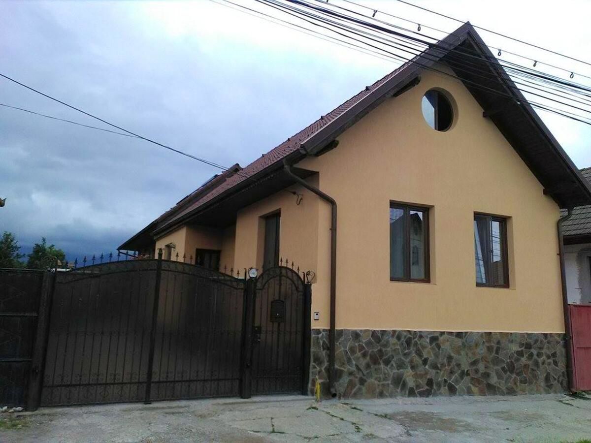 Дома для отпуска House with 3 bedrooms in Săcele with furnished terrace and WiFi Сэчеле-30