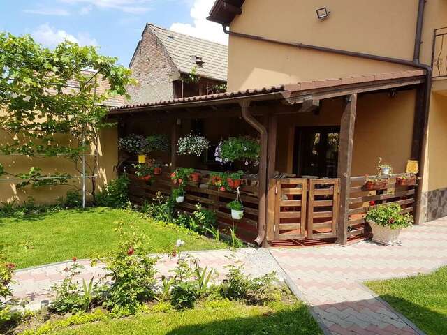 Дома для отпуска House with 3 bedrooms in Săcele with furnished terrace and WiFi Сэчеле-22